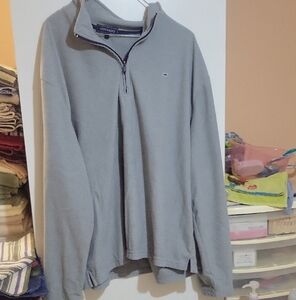 Crown & Ivy Gray Zip-Up Sweater